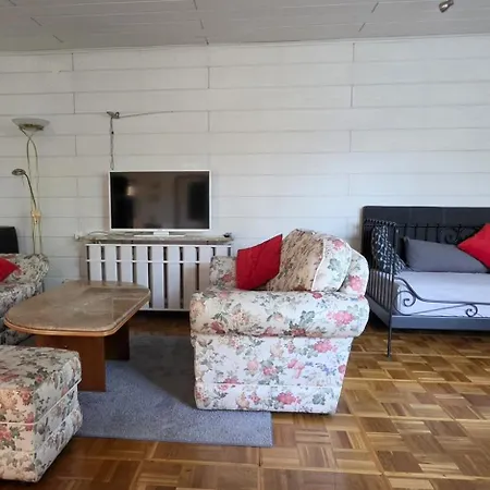 Helena Apartment *